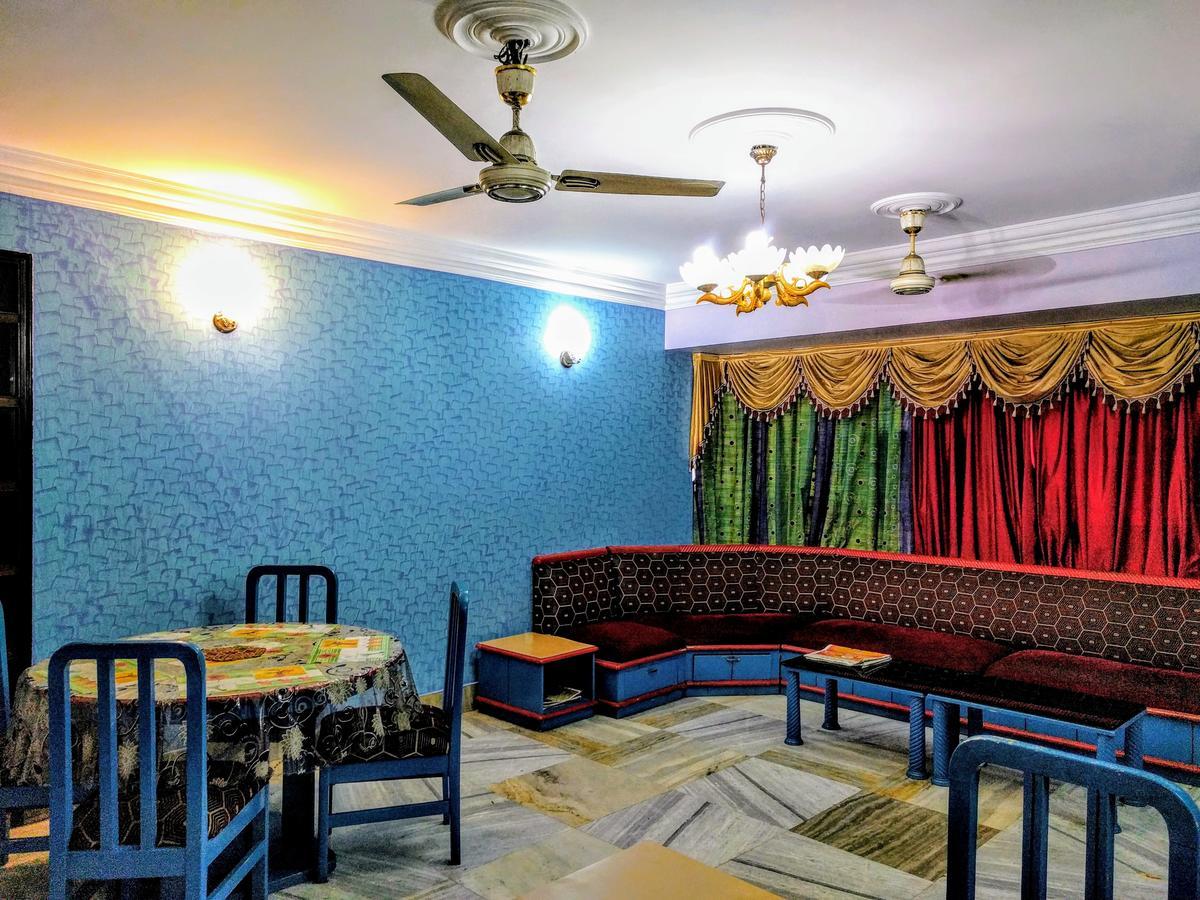 Ashray Guesthouse コルカタ エクステリア 写真