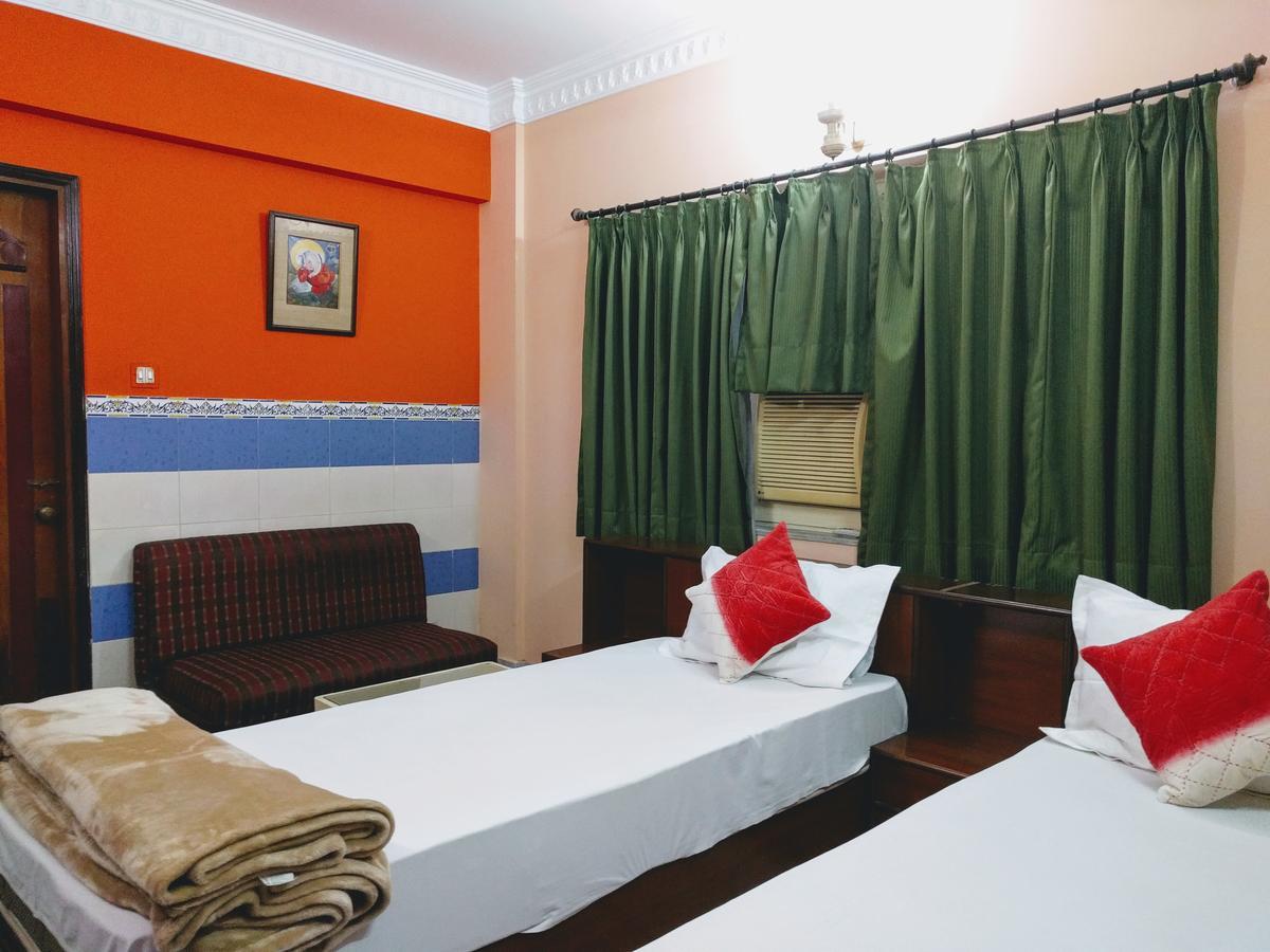 Ashray Guesthouse コルカタ エクステリア 写真